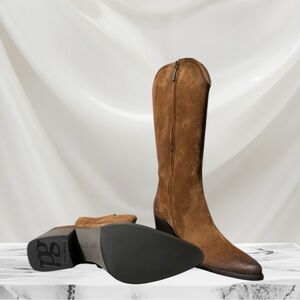 Brown leather Boot Western Style Boots
Never Worn, in Box.